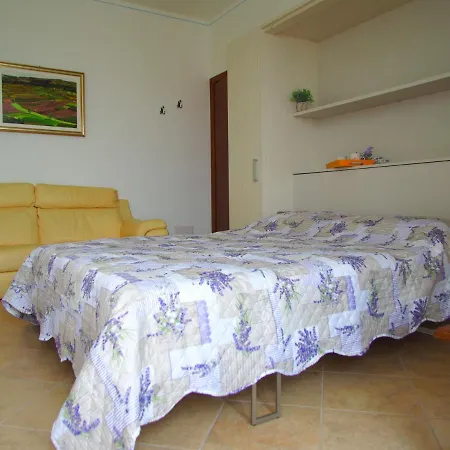 Lägenhet La Vigna Del Parroco *